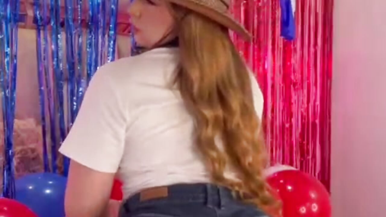 Make me say 'Yee-haw' in all the right ways 😈 - video av Katalina_Evans cam-modell