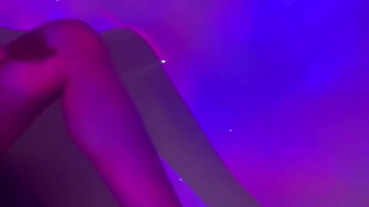 A delicious shadow, what do you think happened here? 🔥 - video của người mẫu cam SabrinaSpell_