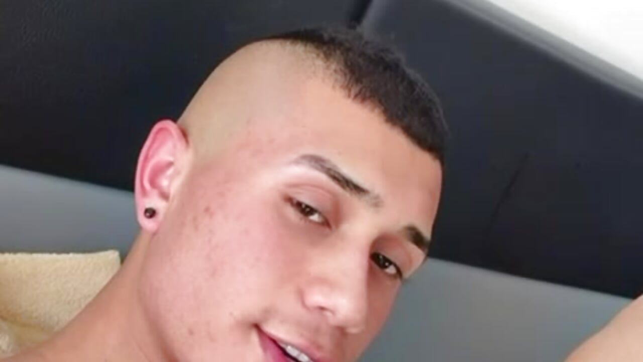 WhatsApp Video 2026-01-05 at 9.00.20 PM.mp4 - vidéo du modèle de showcams bruno_cavalli