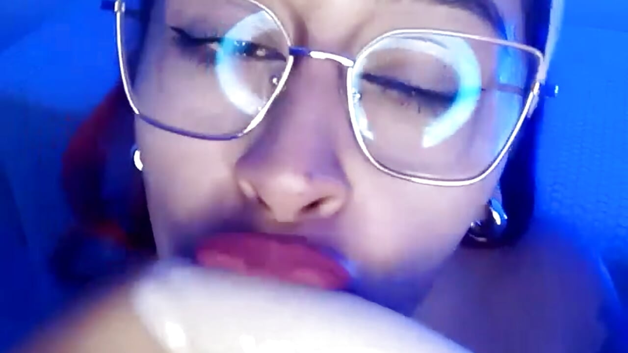 A very deep blowjob - video by Anonymous_Girl_ cam model