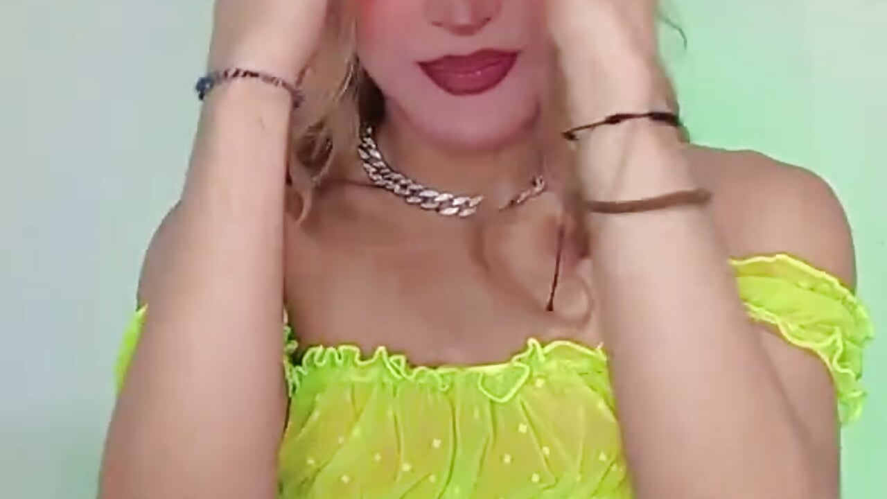 Download (27) - video by Georgina_Giio cam model