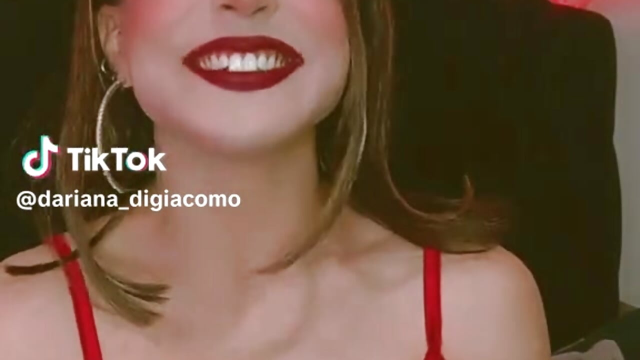 Download (19) - video by Georgina_Giio cam model