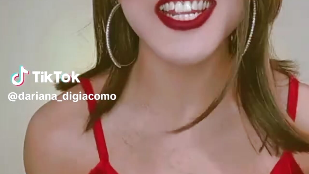 Download (17) - video by Georgina_Giio cam model