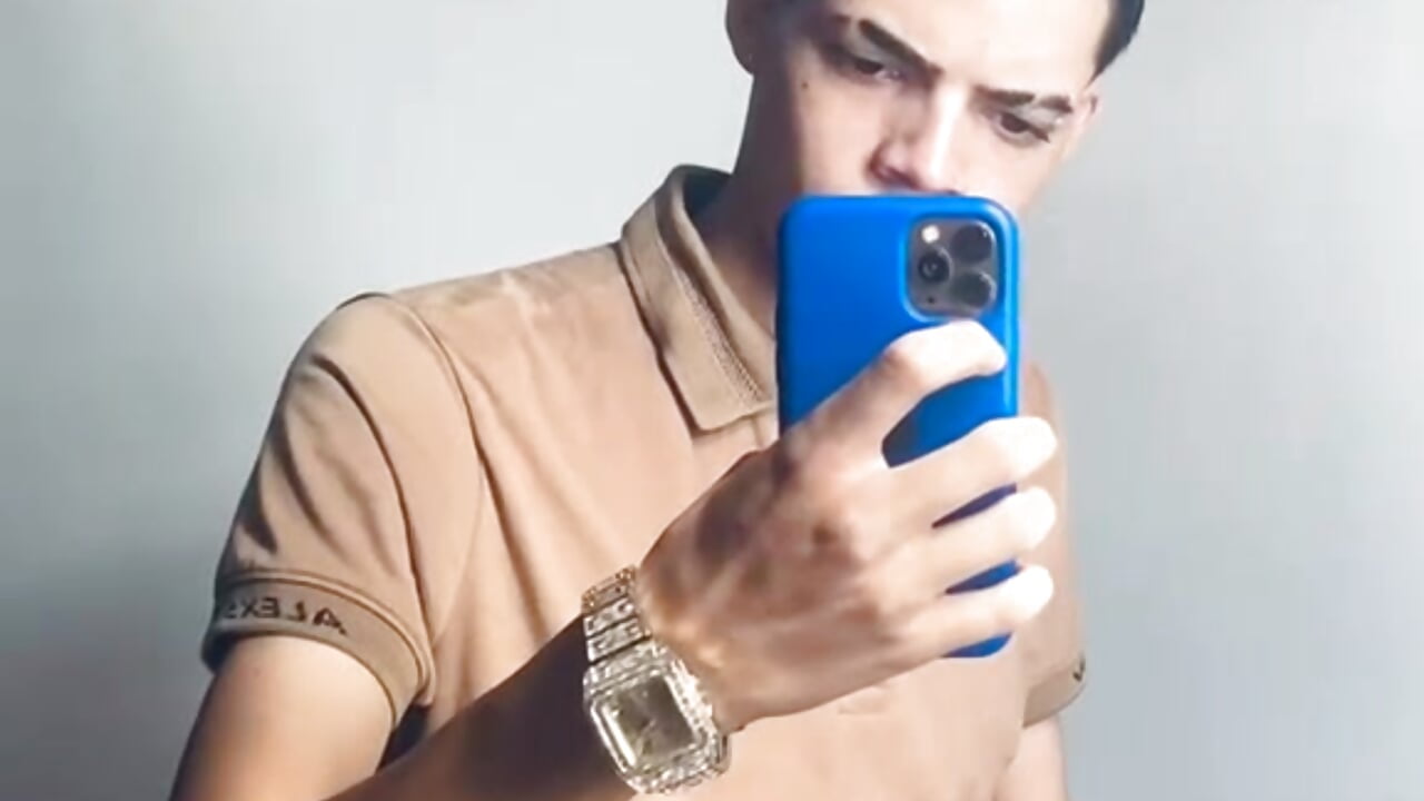 Hi! - video oleh Latinos_2001 kamera model