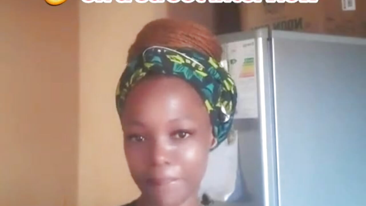 1000028775 - video by SexySweetSurrender cam model