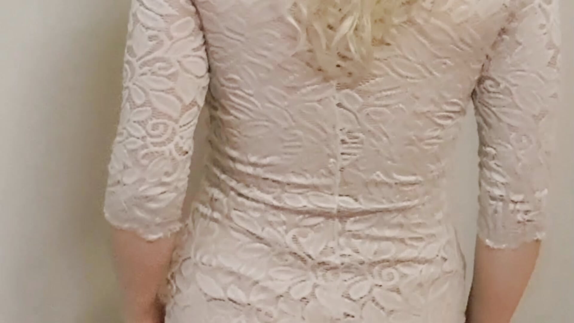 1 Like my outfit? - video by Vintasia cam model