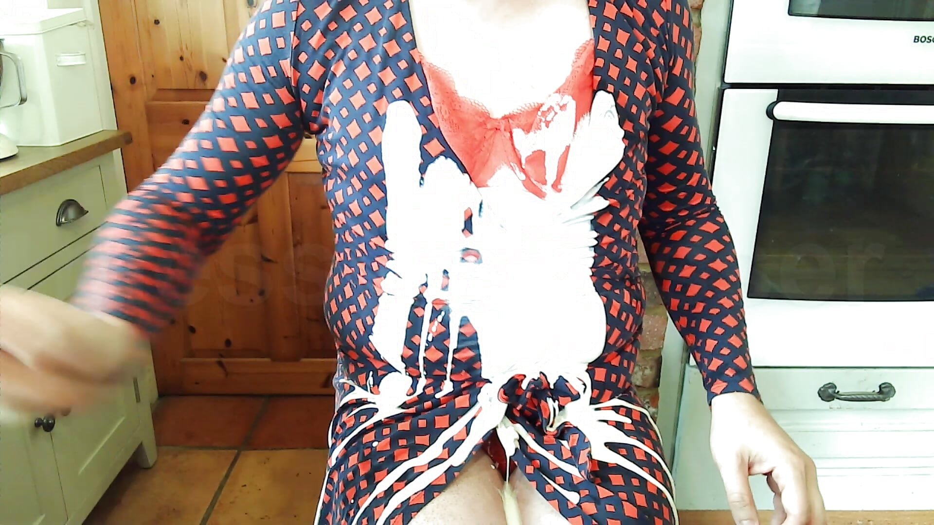 Quick trip to the dairy farm! - video by messyxdresser cam model