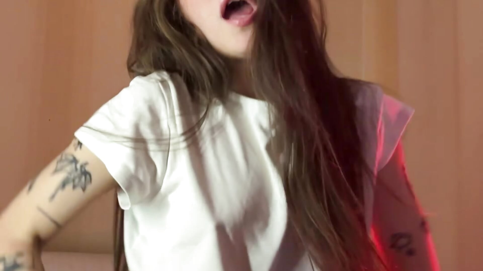 ღ︎__𝐈 𝐥𝐨𝐯𝐞 𝐭𝐨 𝐝𝐚𝐧𝐜𝐞__ღ︎－カメラキャストのGeraBoobsiの動画