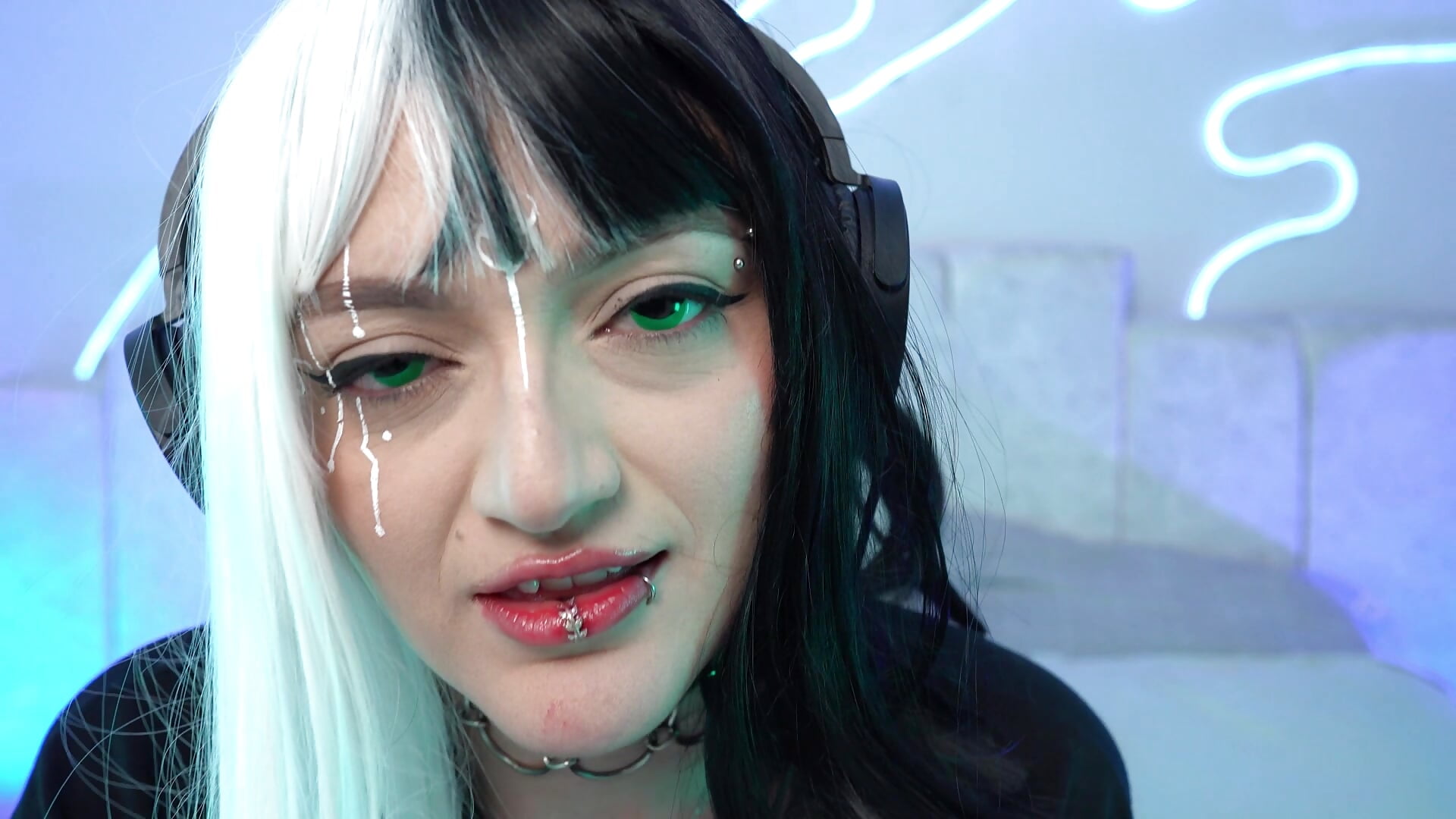 “Are you coming to play… or to get lost? - відео від вебкаммоделі JeanneSabatier