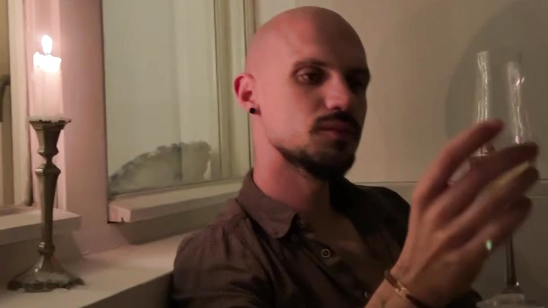 Let’s chilling with me🙃 - vidéo du modèle de showcams AssHunter4k