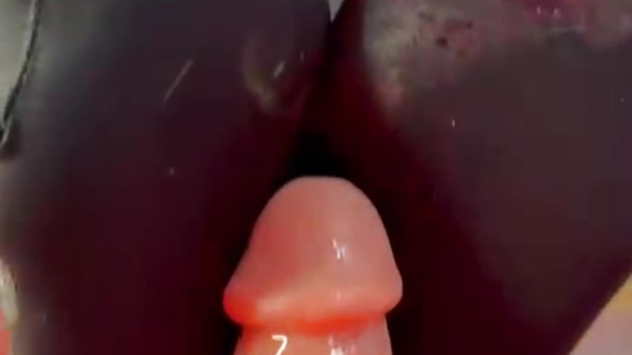 Footjob with my pantyhose 👣🕸️ - video by ah_mara_ cam model