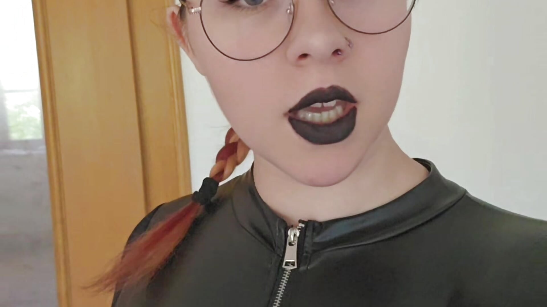 Ich will dich verschließen und die Schlüssel um mein Hals tragen 😏 - Video von versautemeli Cam-Model