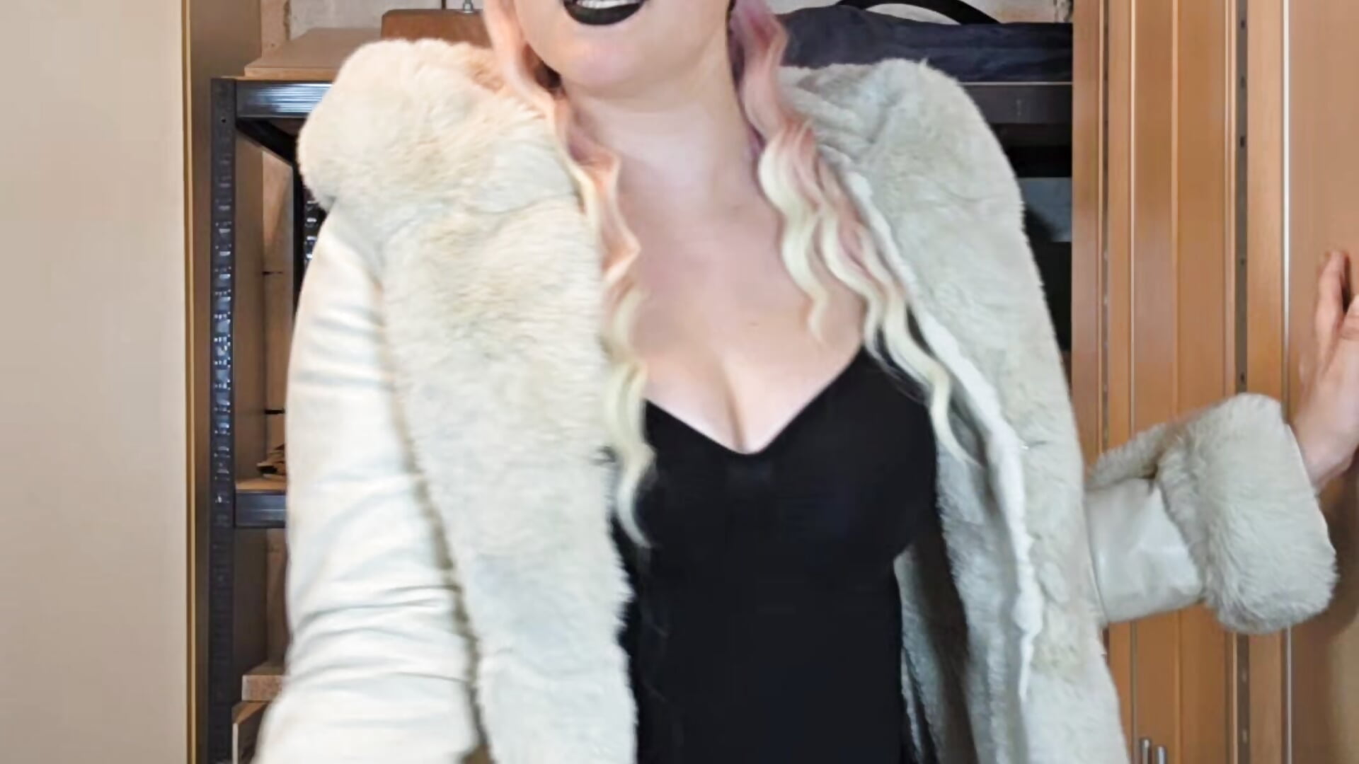 😏 Willst du meine Geheimnisse entdecken?🤪 - clip cu versautemeli model videochat