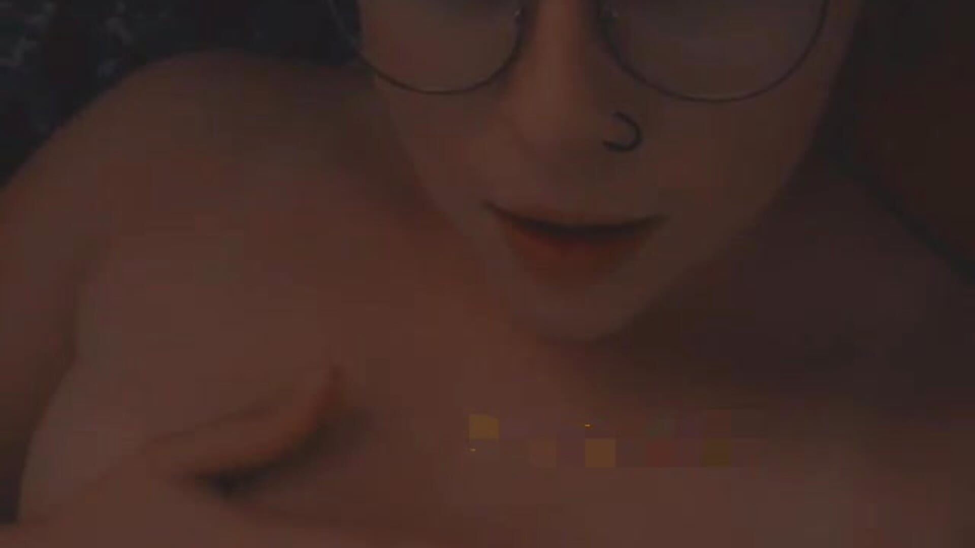 Titten kneten und ein wenig dirty talk😏🍒😏 schreib mir im privat Chat😏😍  #titten #sexygirl #sexy - clip cu versautemeli model videochat