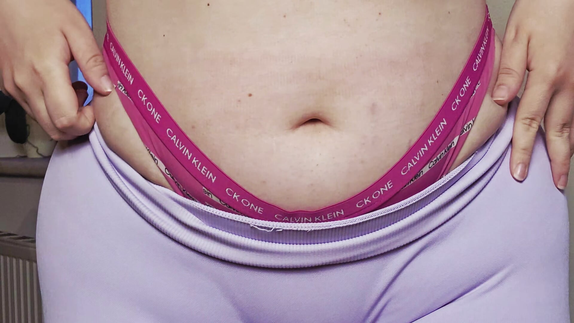 Hast du auch so oft Lust, Unsinn zu machen? 😈 - video di versautemeli modella di cam