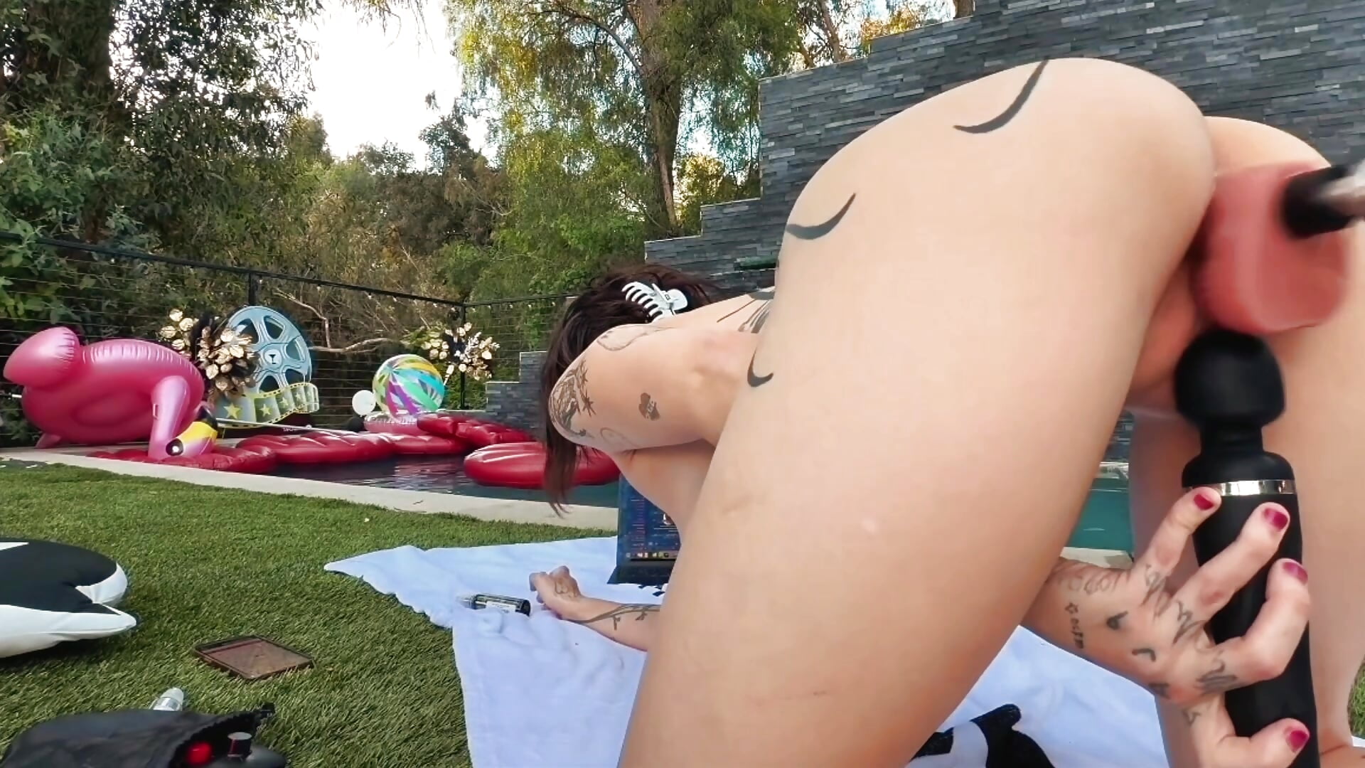 ‼️Stripchat House Exclusive‼️ Fuck Machine By The Pool  ✨Public, Fuck Machine, Squirting & Cum Shot✨