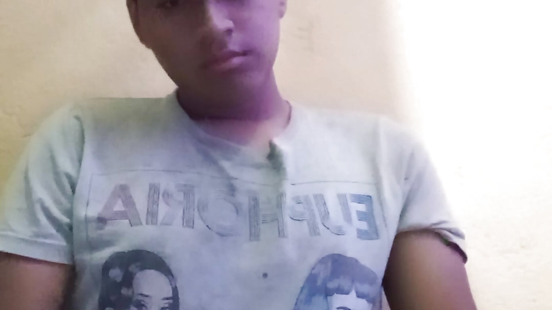 Sin camiseta de poco a poco 😈📹－カメラキャストのdar23465の動画