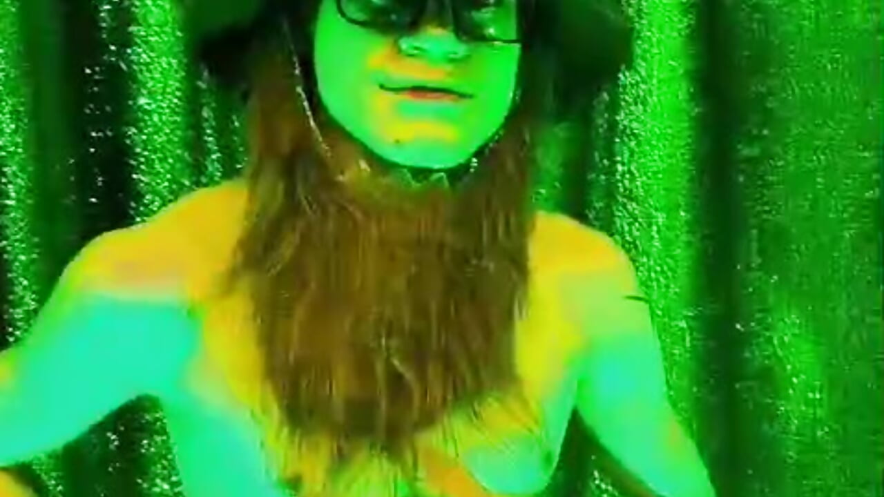 happy st patrick's day - فيديو من wolfandsky موديل الكام