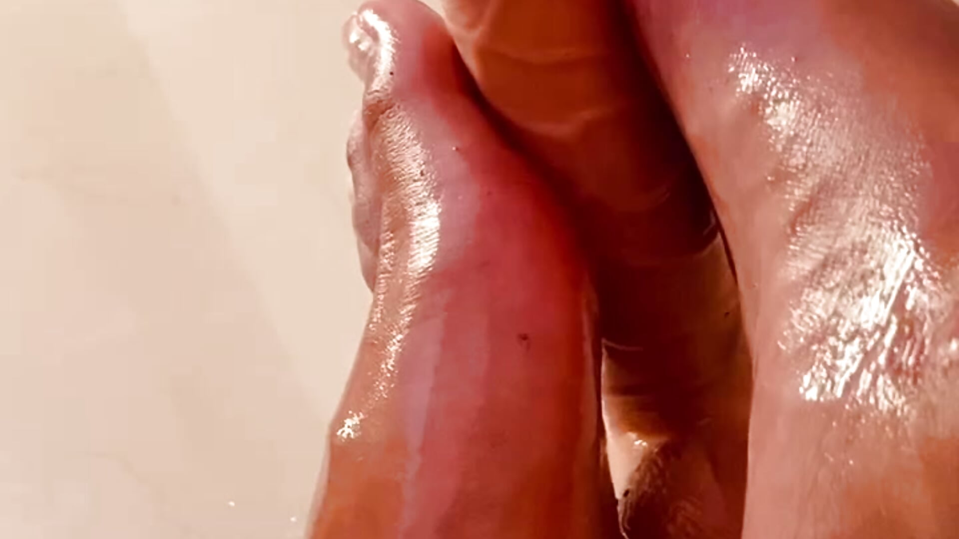 Footjob Sloppy with OIL