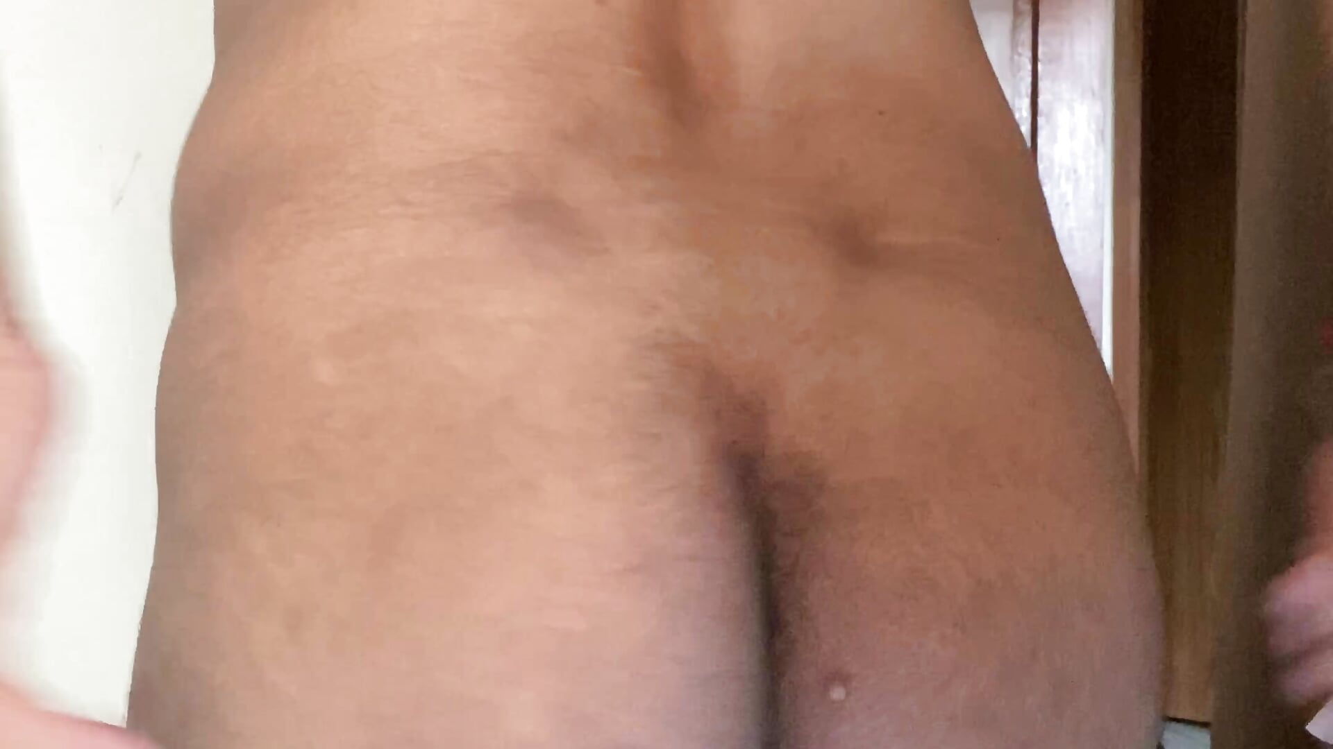 My ass with yummy hole closeup - vidéo du modèle de showcams punit_stranger