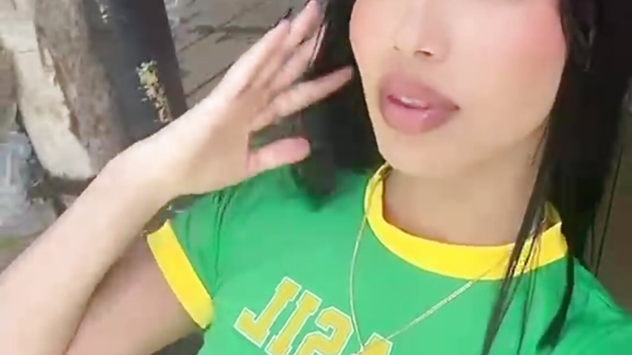 💚💚 – video modela na kameri Paulina_Lopezz