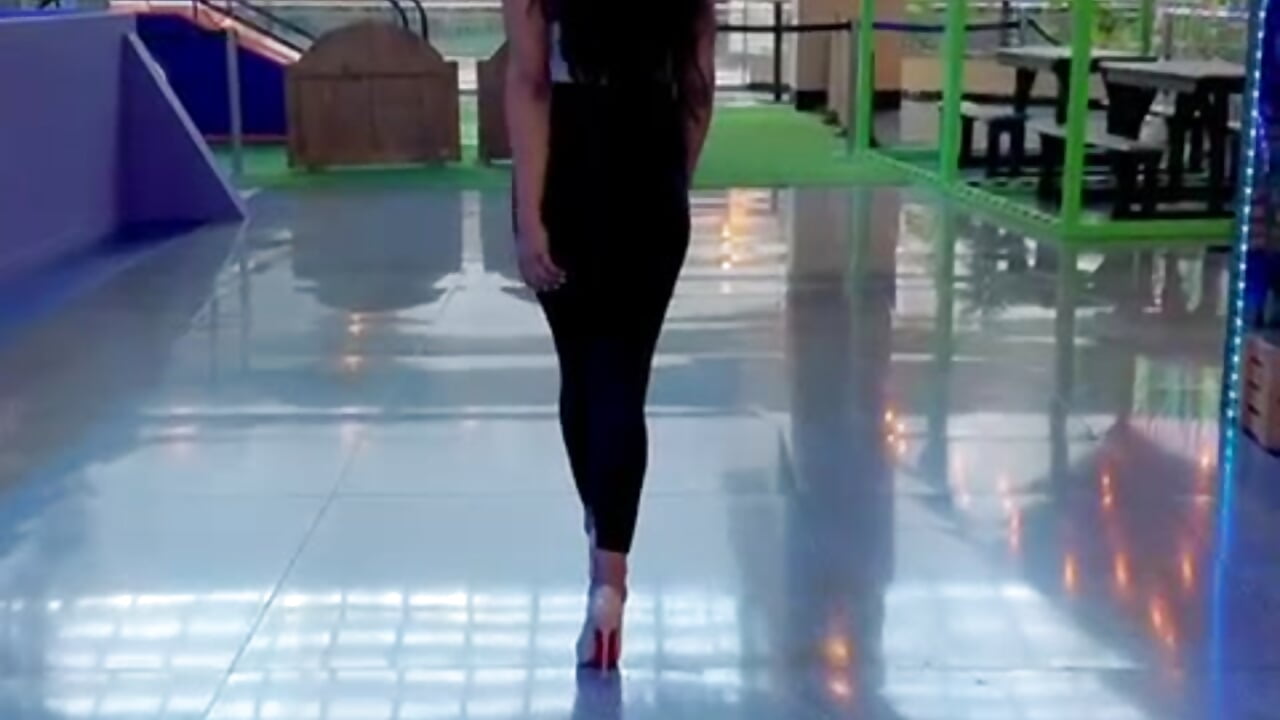 just feast your eyes a little - video by LissMonroe cam model