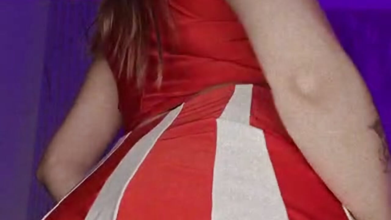 ATTRACTIVE AND TACTICAL CHEERLEADER - video by _Sofia_15 cam model