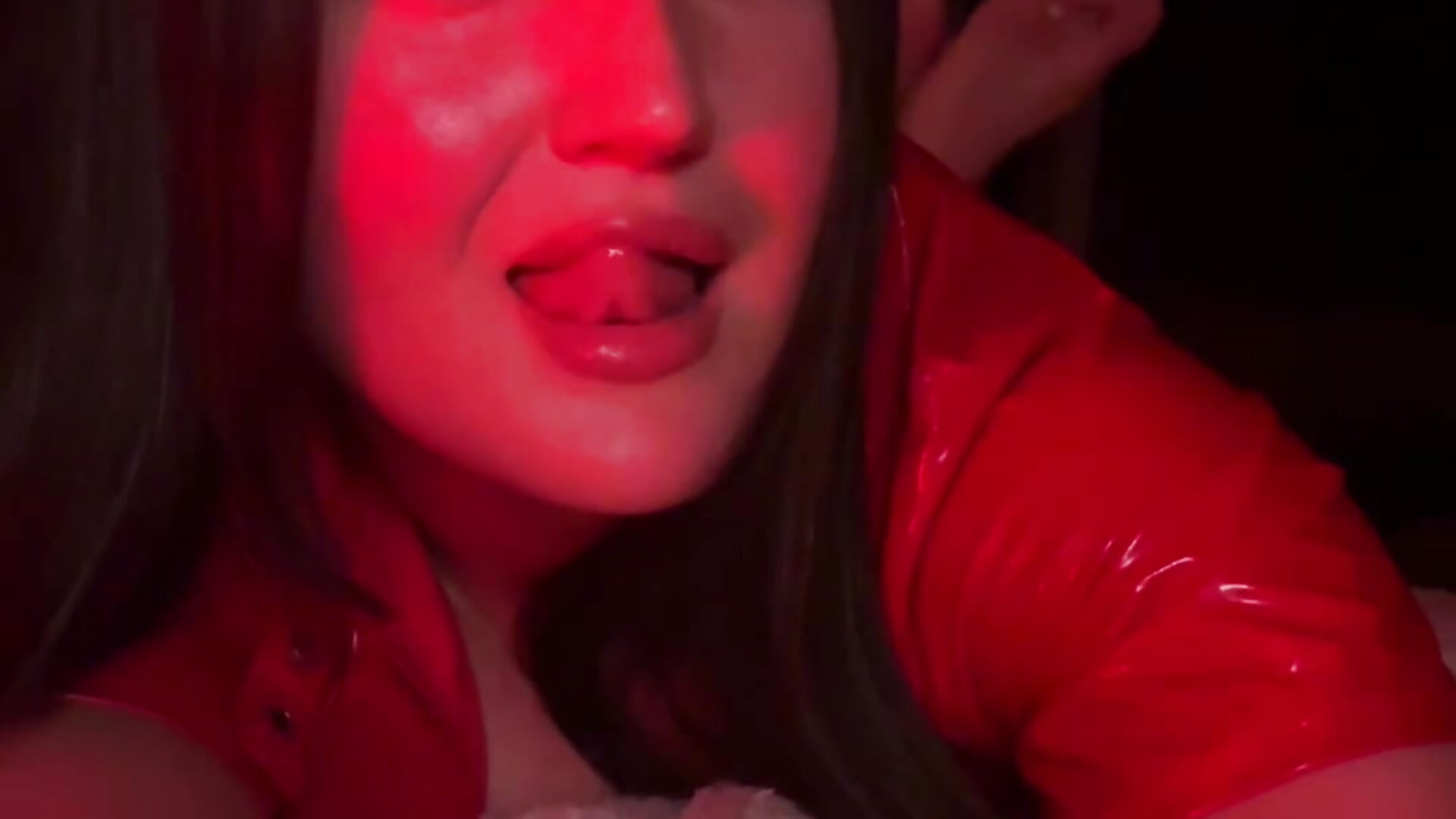 😈－カメラキャストのRoseVikiの動画