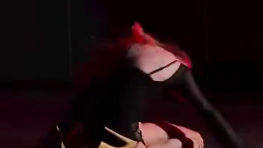 shake ass