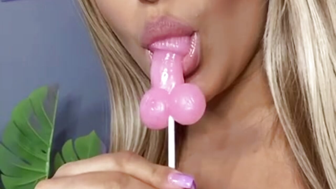 kinky lollipop - video by PatriciaSpice cam model