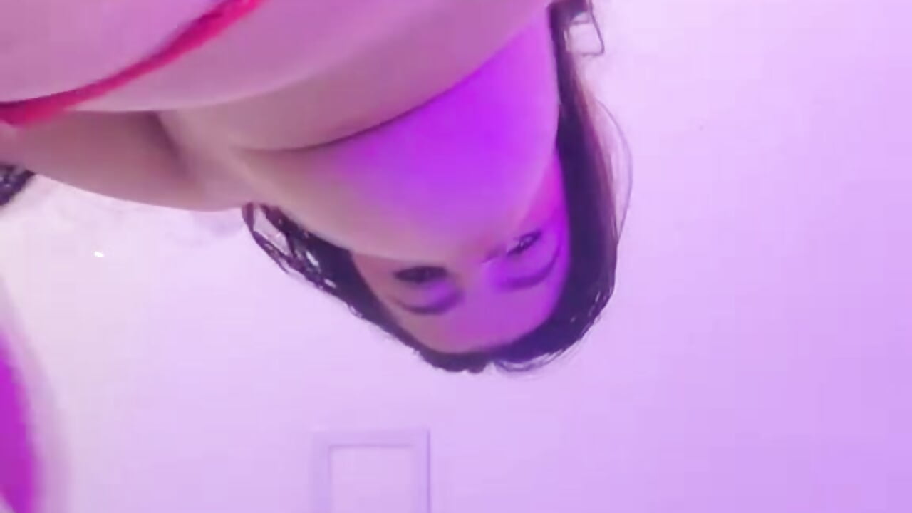 And if I sit on your face, can you make me come? - video av ValeriaOrtega cam-modell