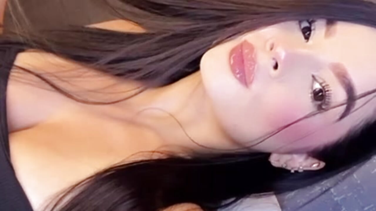 I'm here again, come get me and enjoy me! – video od webkamerové modelky ValeriaOrtega