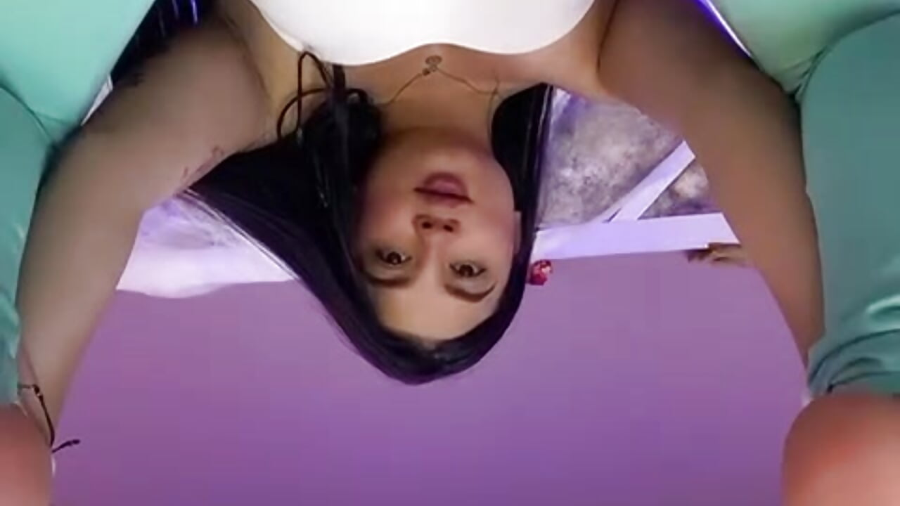 I want you to cum at my feet - video oleh ValeriaOrtega kamera model