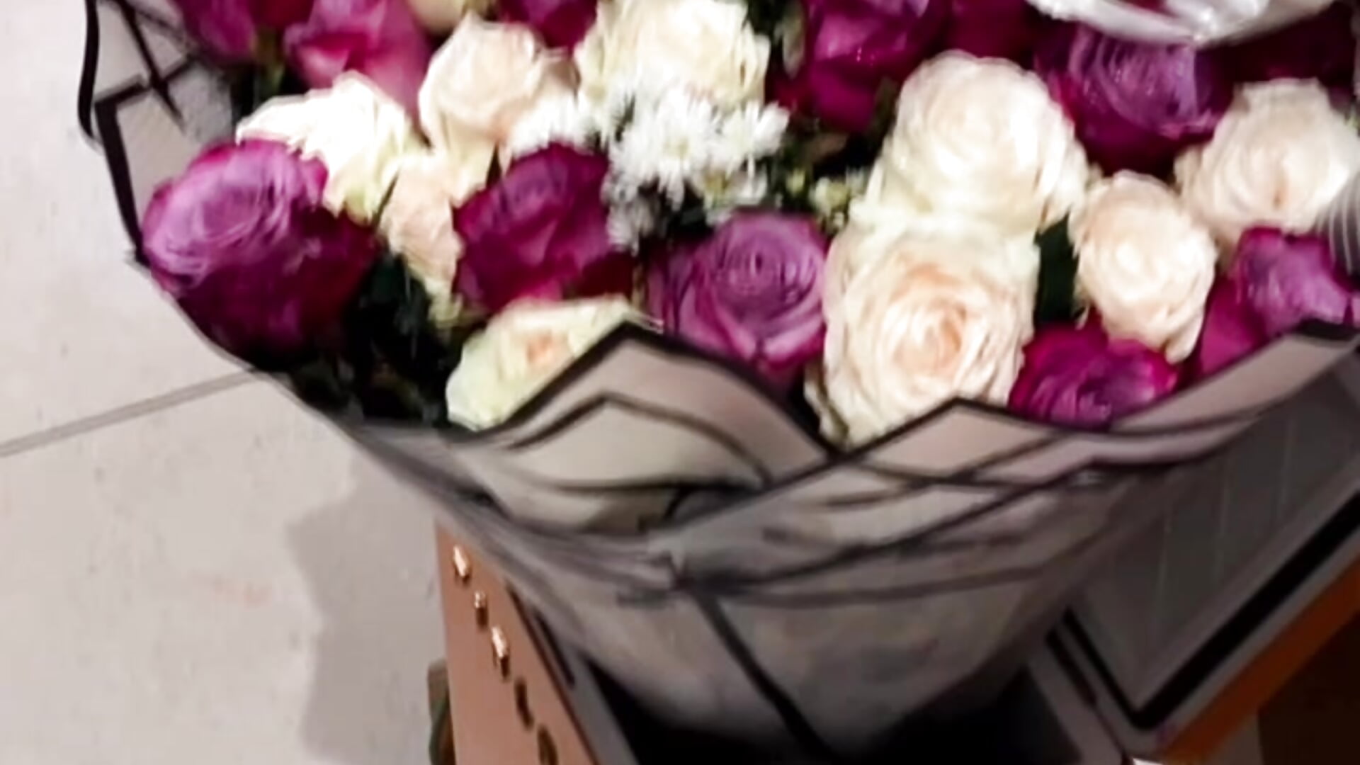 My love language is 🌹💐 💰💸 - відео від вебкаммоделі Black-cheri