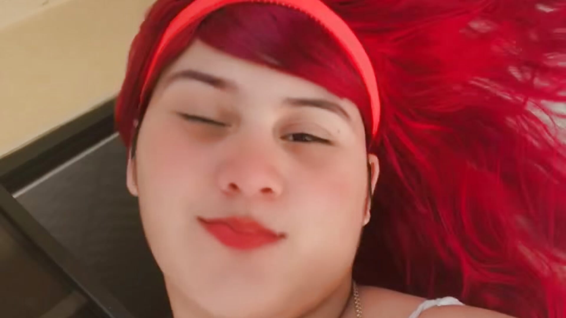 🍒😘 - video by SeeLucy25 cam model