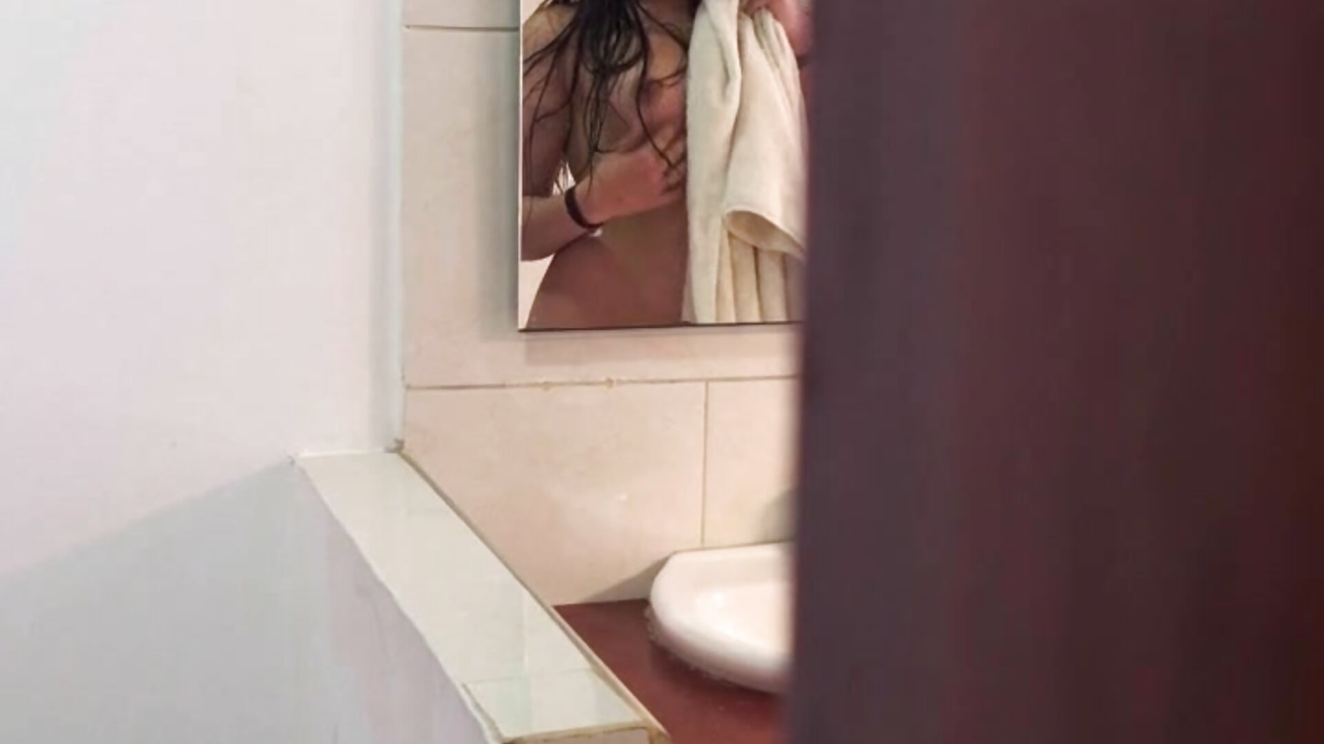 Teasing voyeur - video by ashley_cute77 cam model