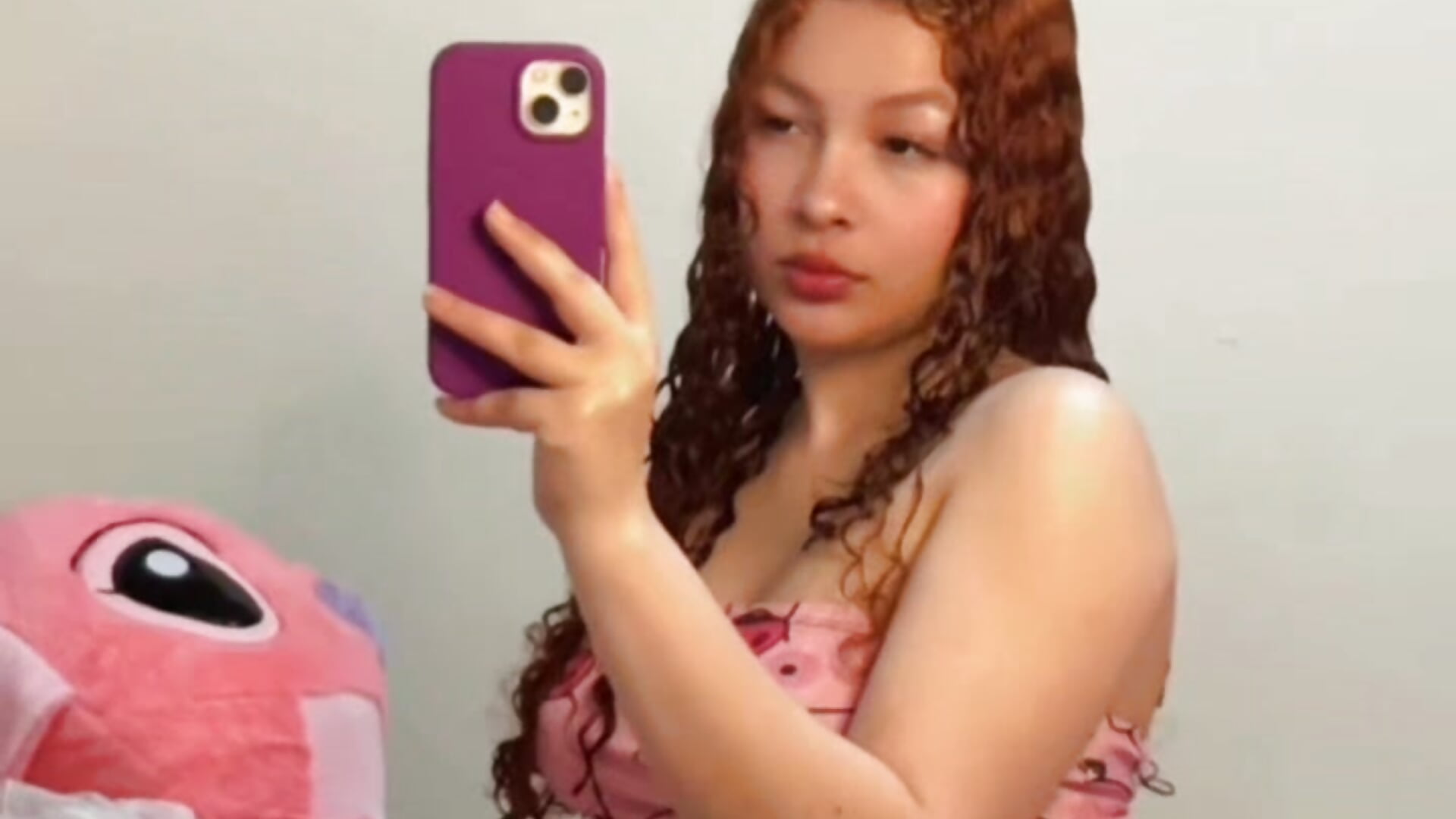 Helloooo 🤭 – video modela na kameri shalon_diaz_s