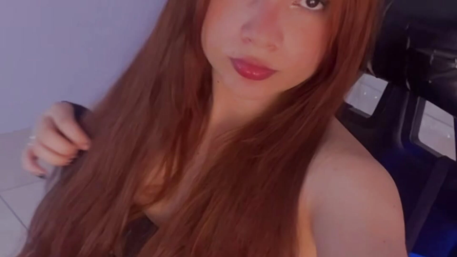 👩🏻‍🦰