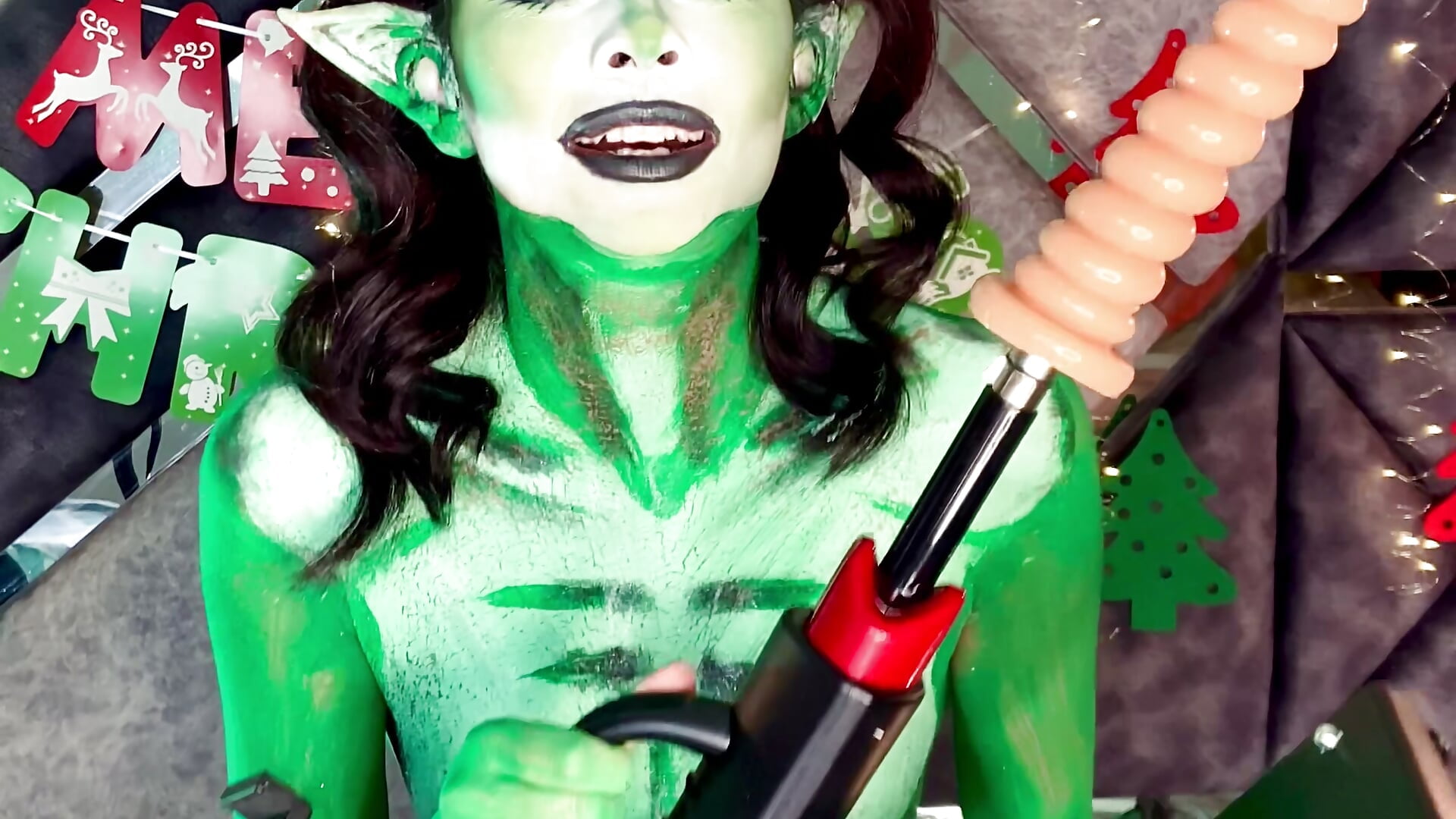 I have a new toy, FUCK MACHINE it's ready to use it👽🛸 - video by MysticMature cam model