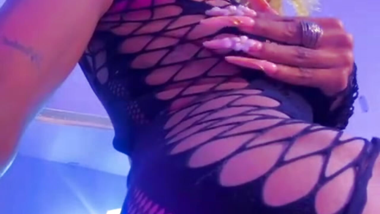 😈 - video di Liincostelloo modella di cam
