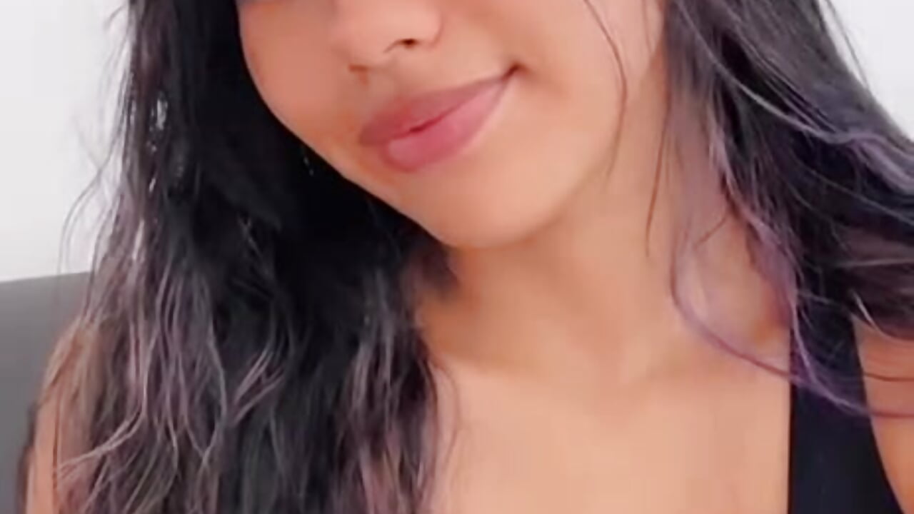 Short break... see you again this Wednesday 😘 - 視頻來源： LIA_SWAN_