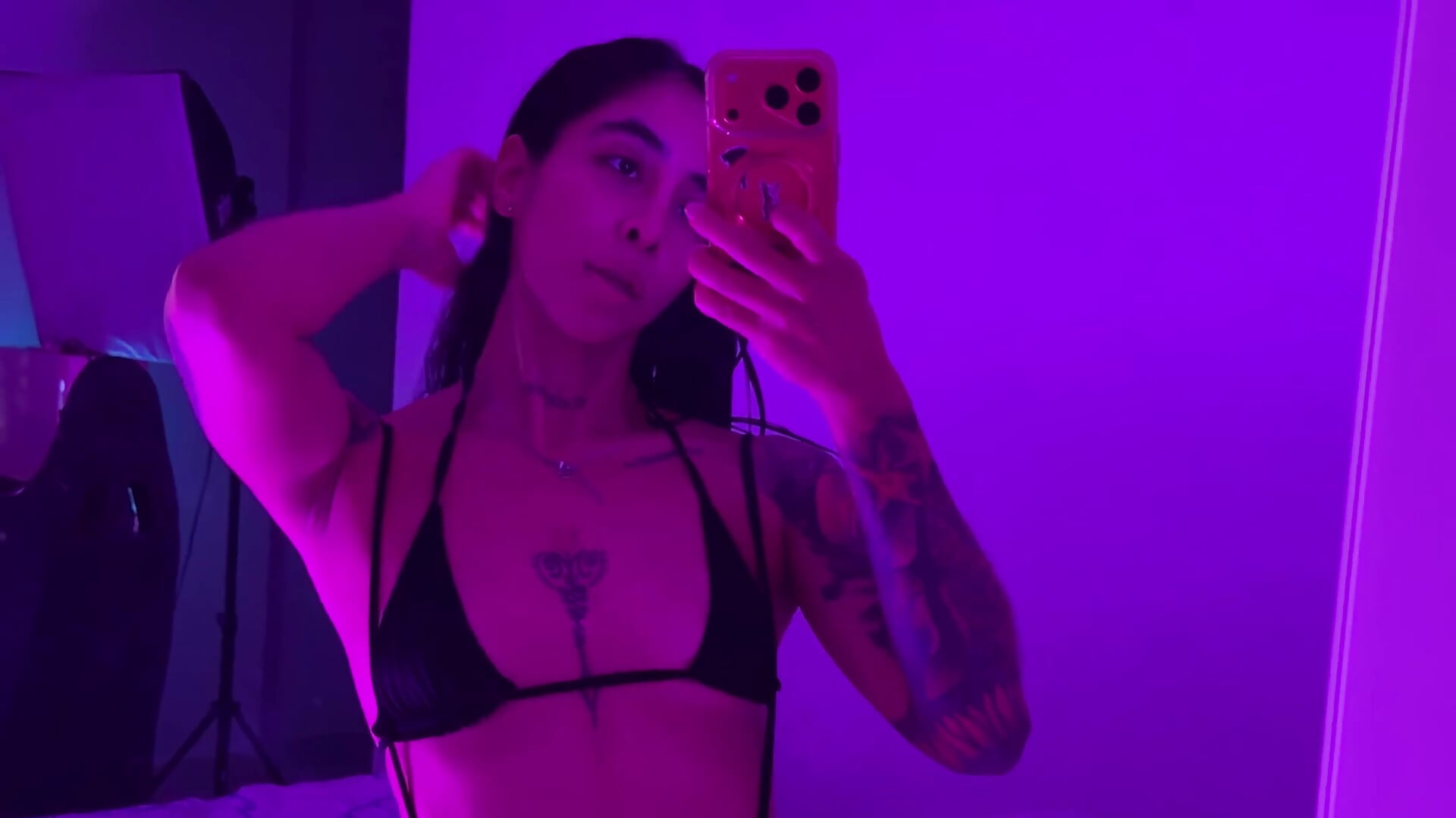 🙂‍↕️ - video by sophierooy22 cam model