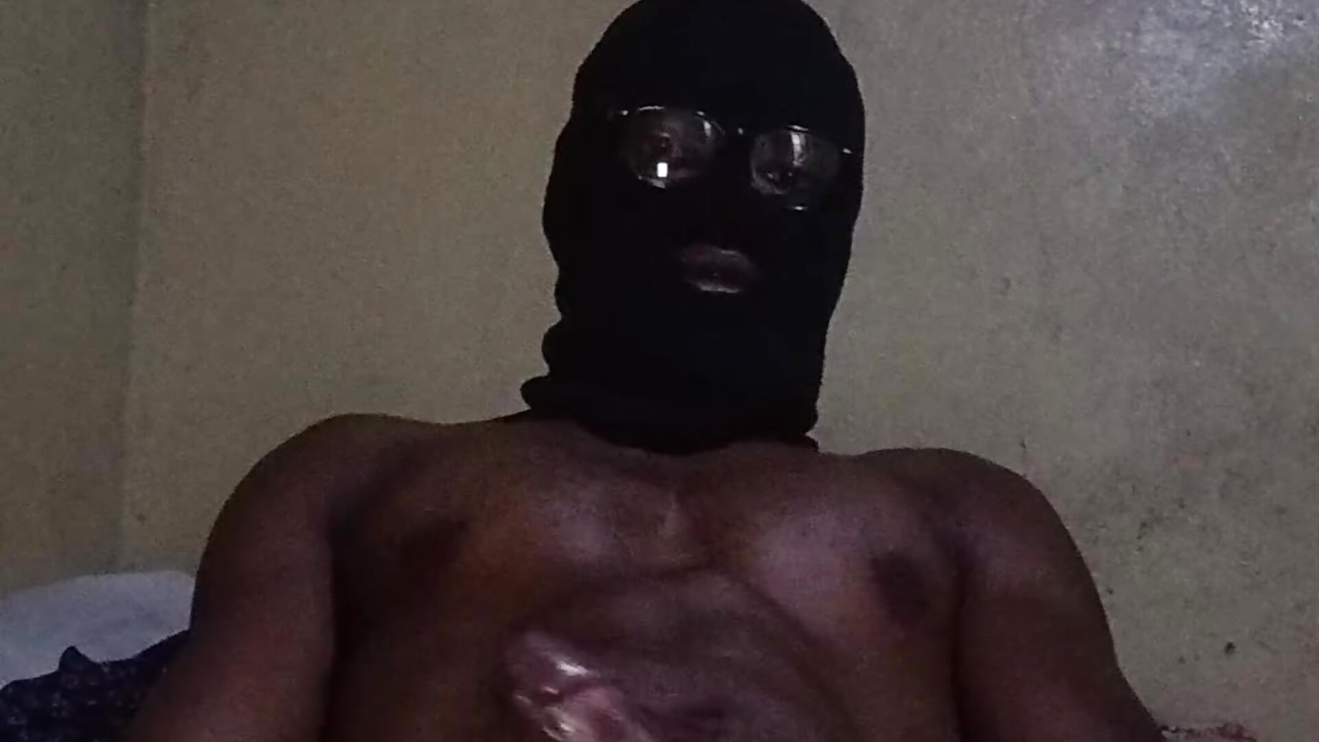 Lonely let's collaborate — filmik FakePhoto, modela(-lki) na kamerkach