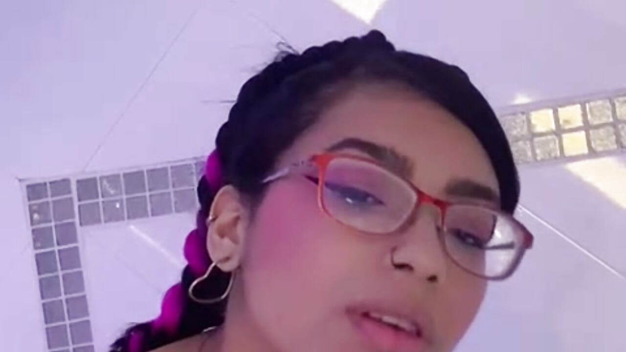 Kiss in the air - βίντεο μοντέλου fierygroup