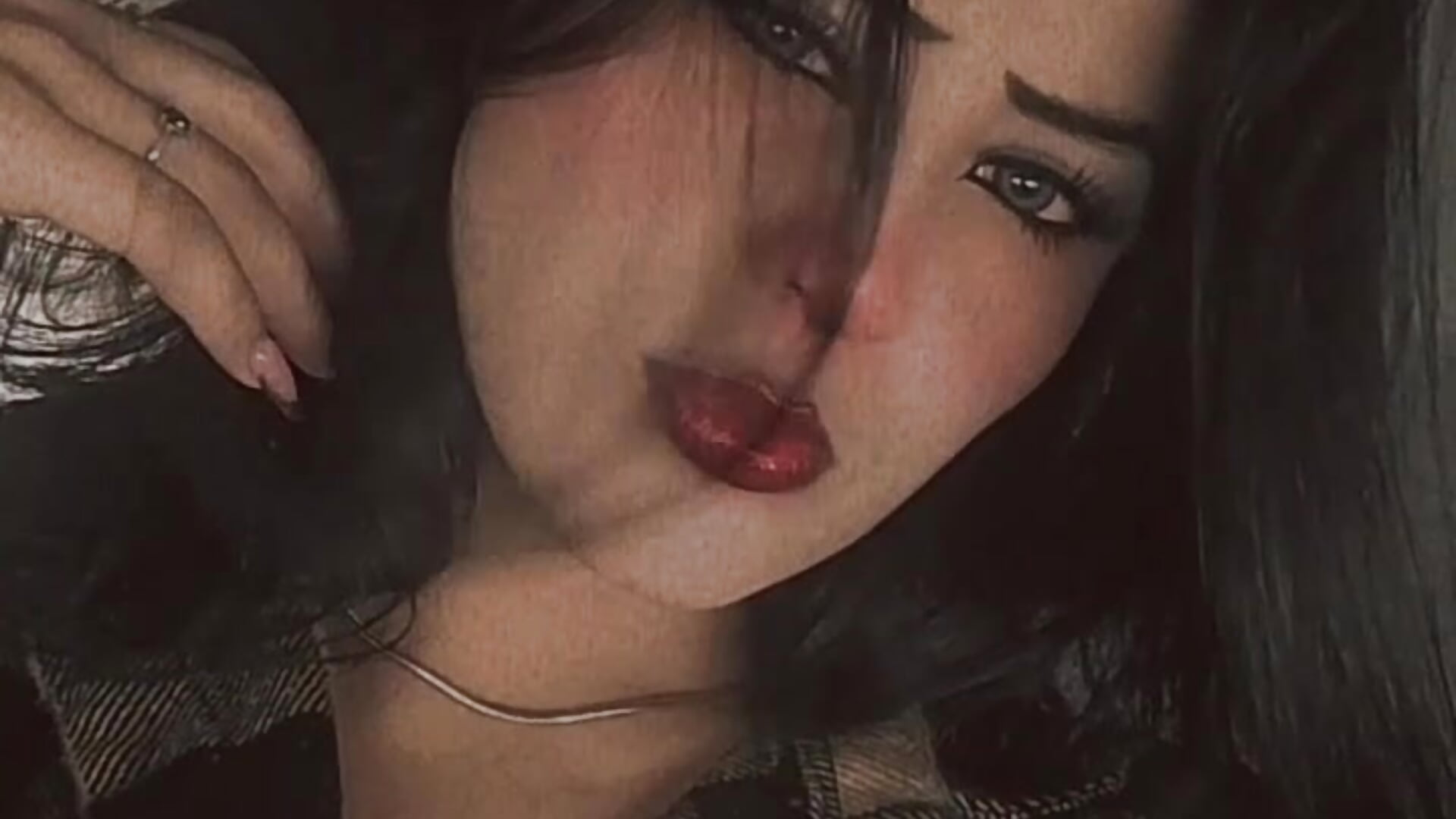 🍷🖤 - βίντεο μοντέλου fiorella_paris