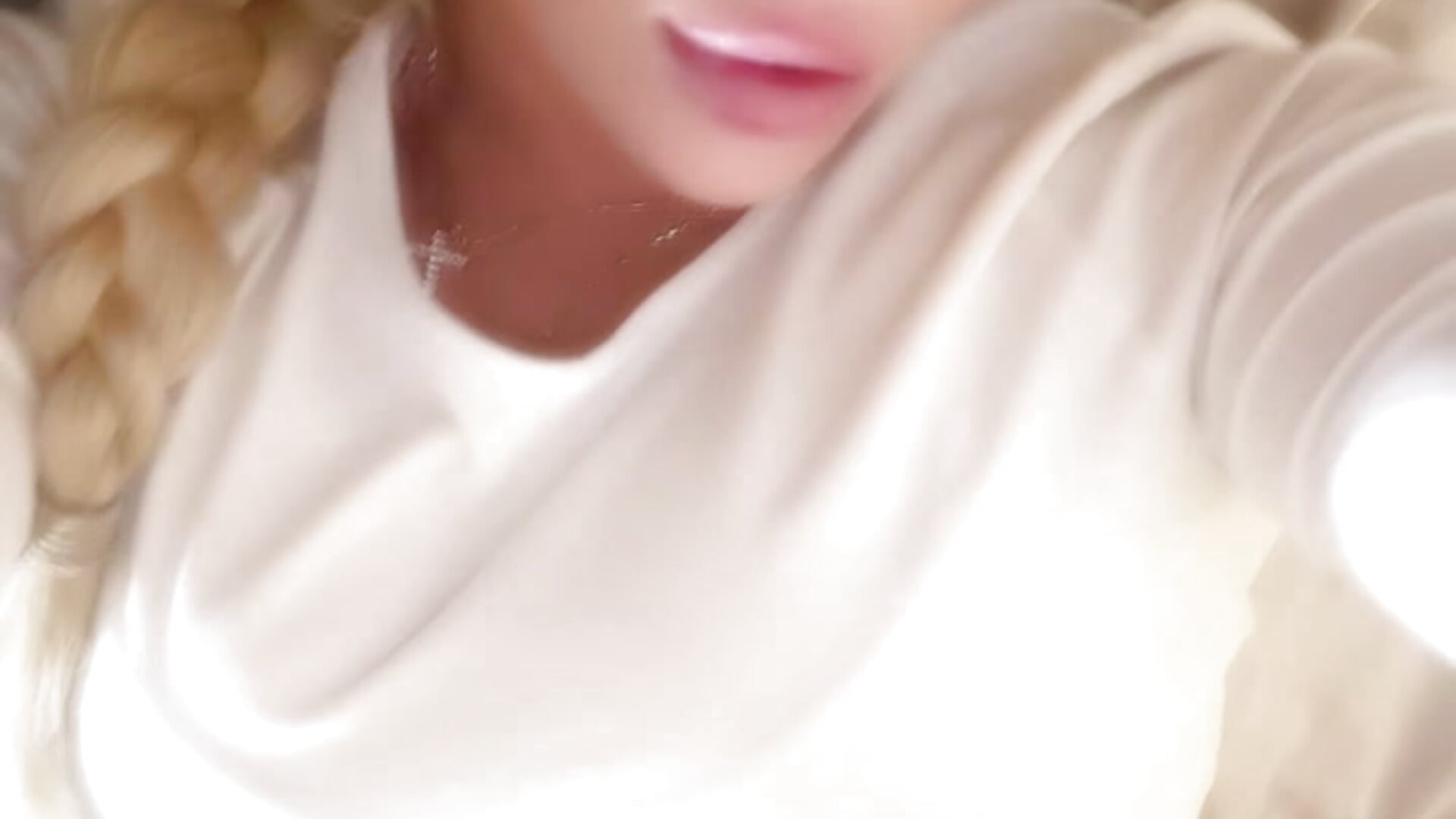 9c7bc3d5a7e94883bc282d1fa05f5b05 - video od modelky/modela blissdimicco