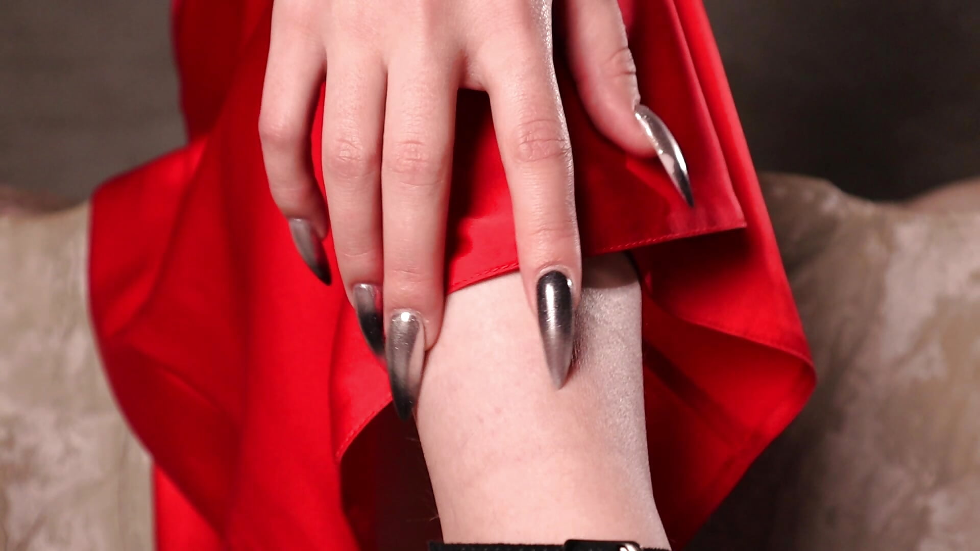 Elegance 🌹 - ক্যাম মডেল BeverlyMost-এর ভিডিও