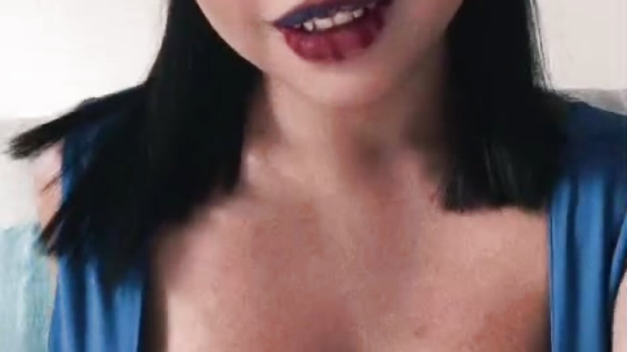 Each movement is for you  👅🔥 - celesstte_00 adlı kamera modelinin videosu