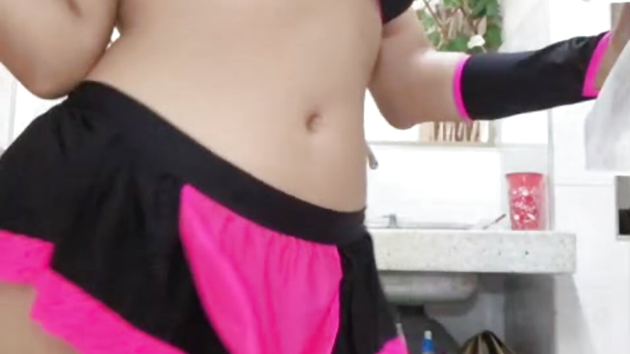 sexy in my kitchen 👅 - celesstte_00 캠 모델의 동영상