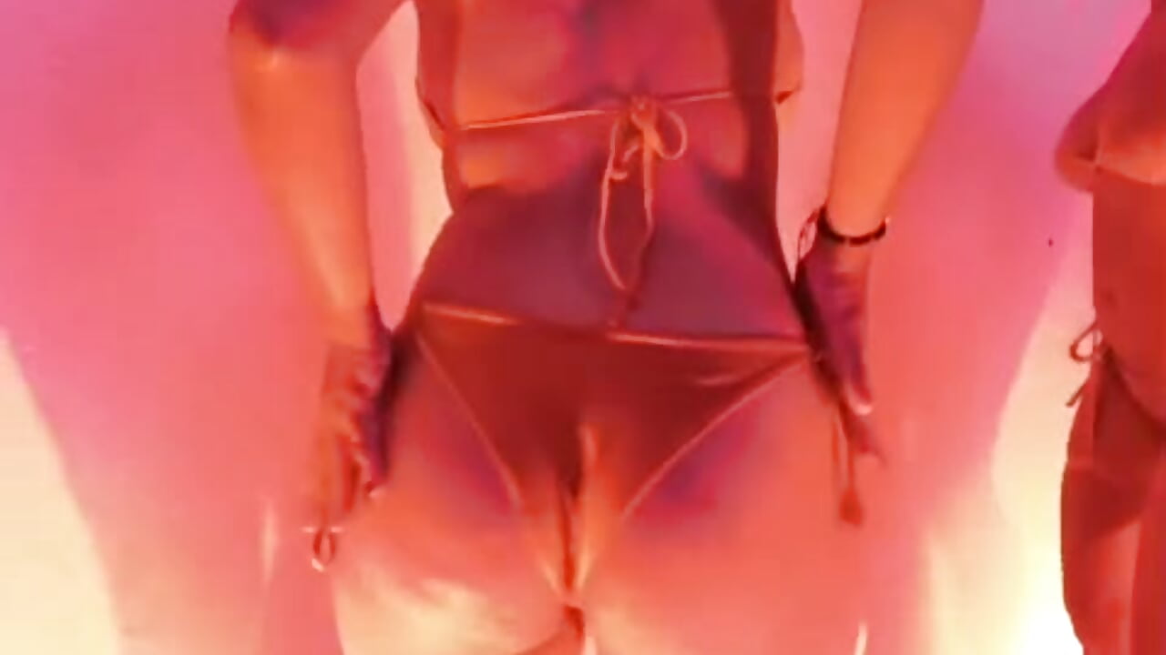 sexy dance for you valentine 💃💃 - video của người mẫu cam celesstte_00